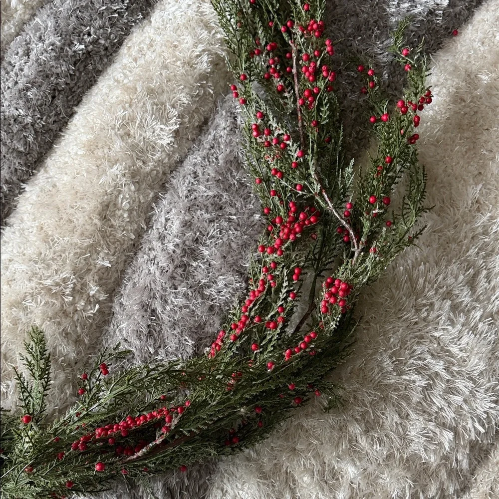 Decorative Green and Red Berry Garland